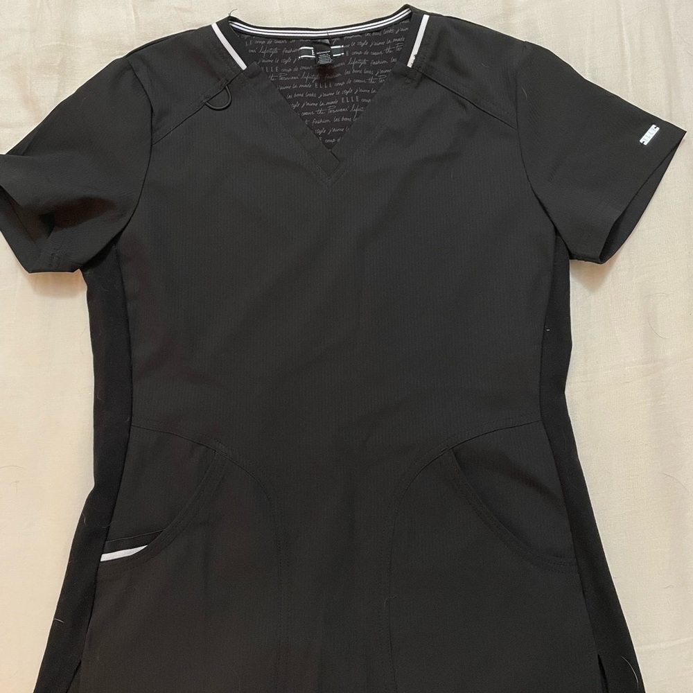 Black scrubs
